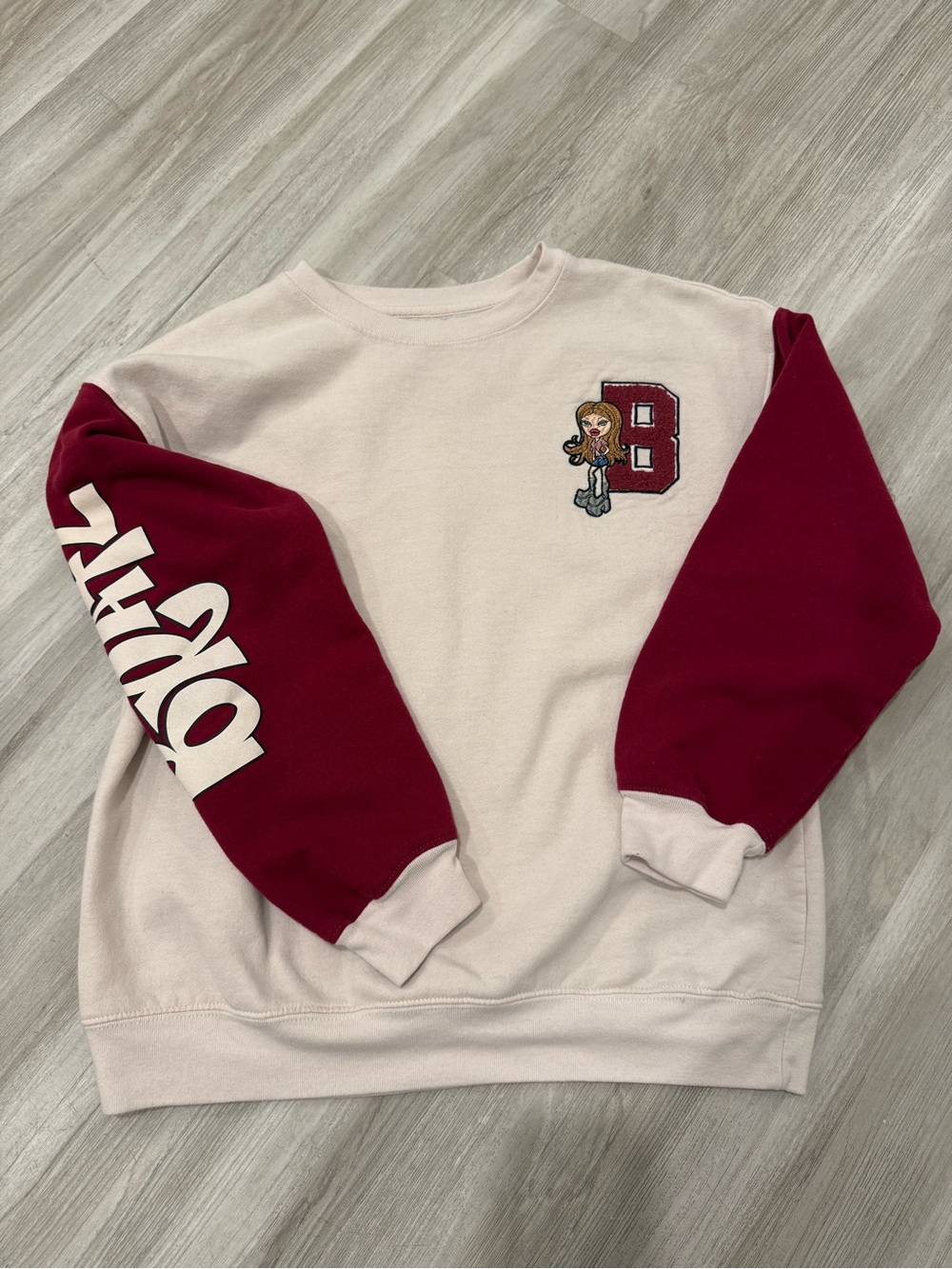 Y2K Bratz Colorblock Embroidered B Logo Crewneck Sweatshirt Medium vintage